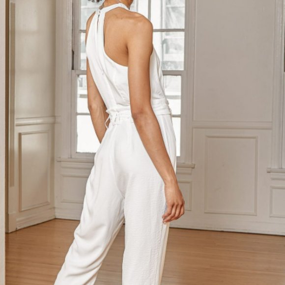 New Lulu's White Sleeveless Jumpsuit in White - Picture 2 of 3